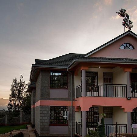 Kuniville Guest House Nyeri Bagian luar foto